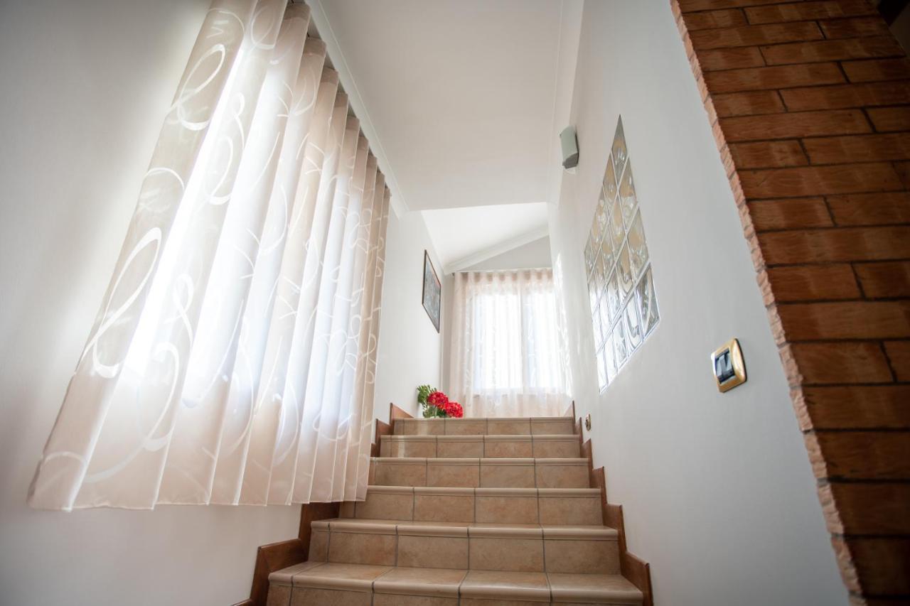Bb Domus Catanzaro Bed and Breakfast Εξωτερικό φωτογραφία
