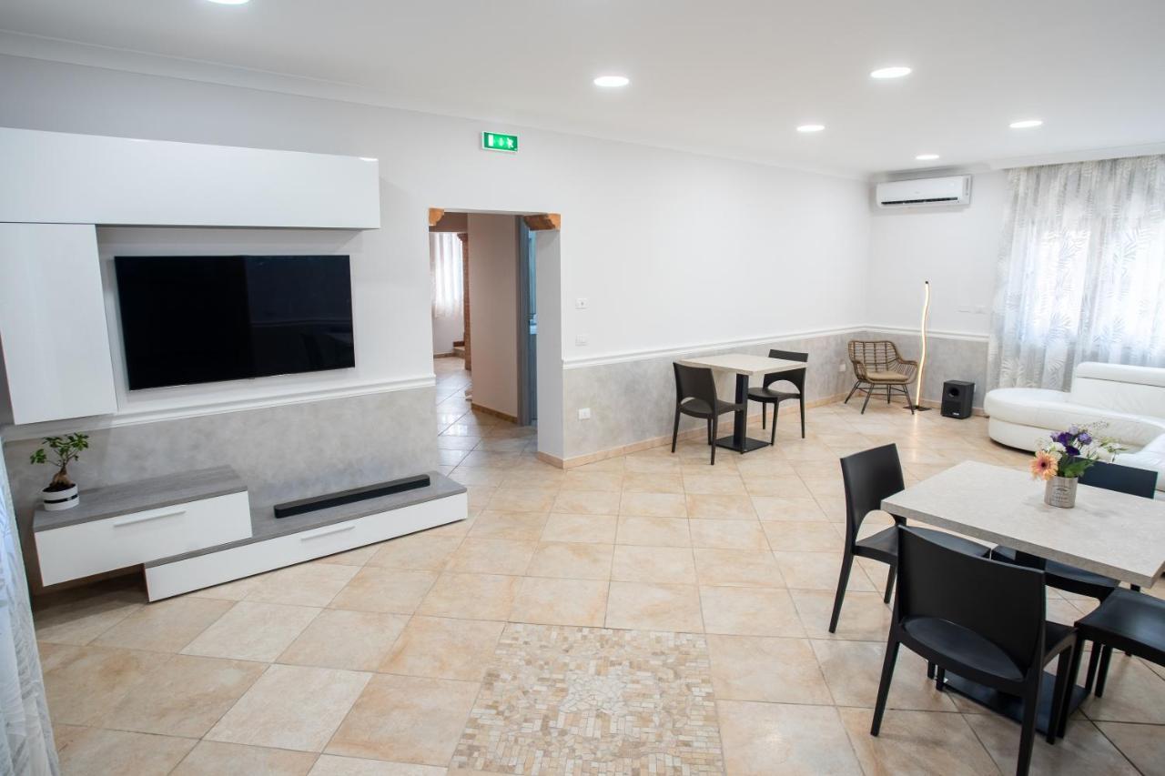 Bb Domus Catanzaro Bed and Breakfast Εξωτερικό φωτογραφία