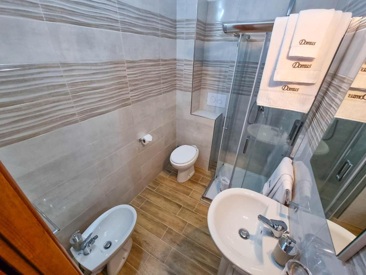 Bb Domus Catanzaro Bed and Breakfast Δωμάτιο φωτογραφία